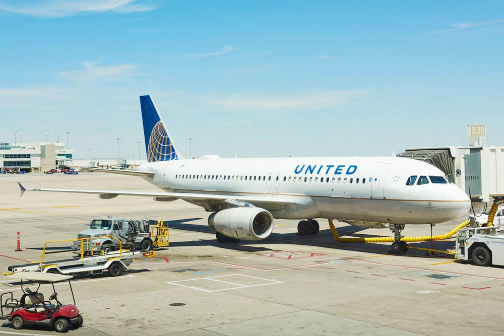 A United Aircraft at Denver Airport - Cheapest Time