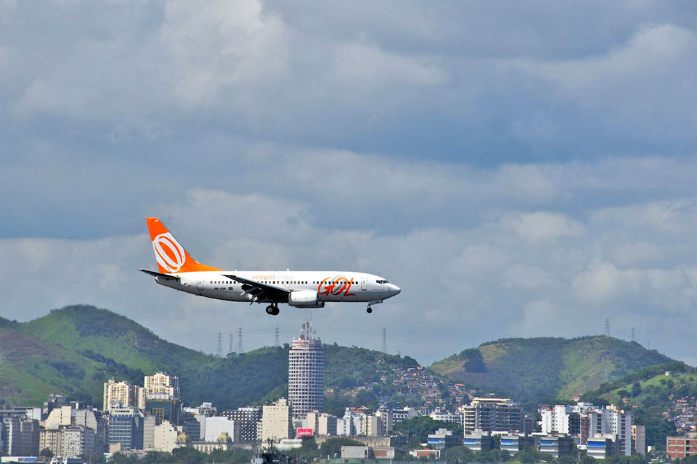 Gol Airplane Landing at Santos Dumont Airport Rio De Janeiro, Brazil - Cheapest Time